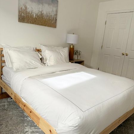 Stylish Evergreen Apartment By Newark Airport Екстер'єр фото