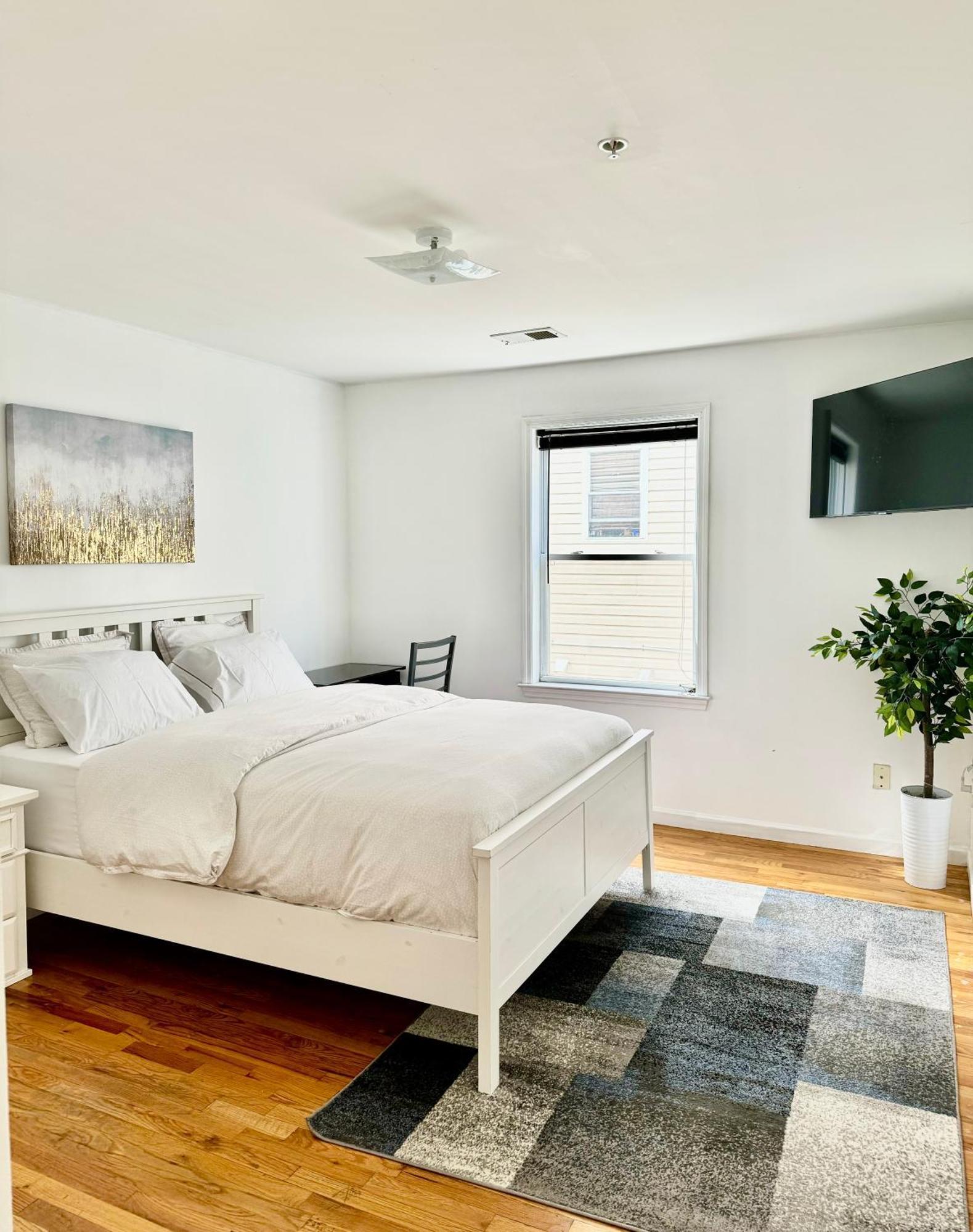 Stylish Evergreen Apartment By Newark Airport Екстер'єр фото
