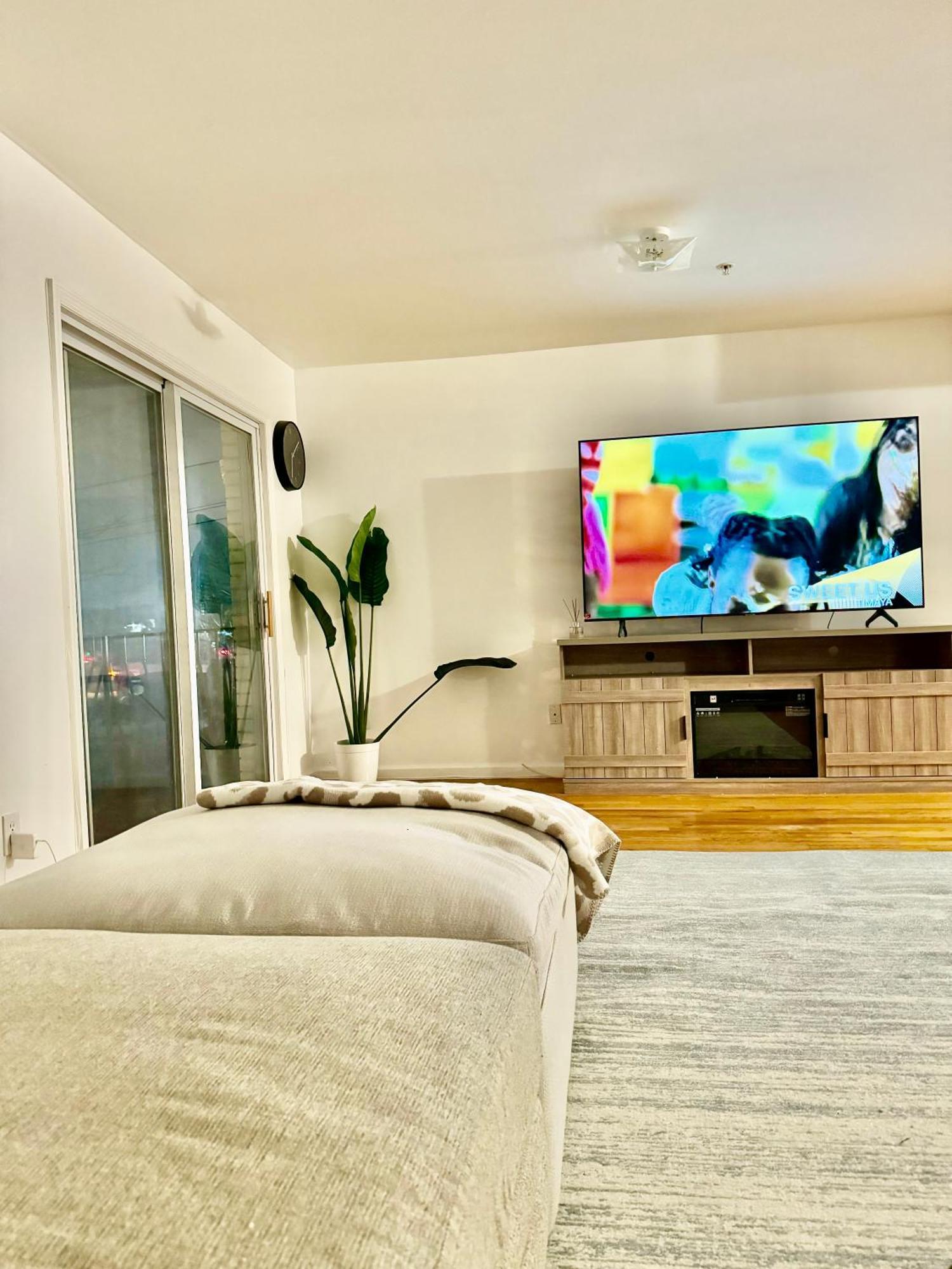 Stylish Evergreen Apartment By Newark Airport Екстер'єр фото
