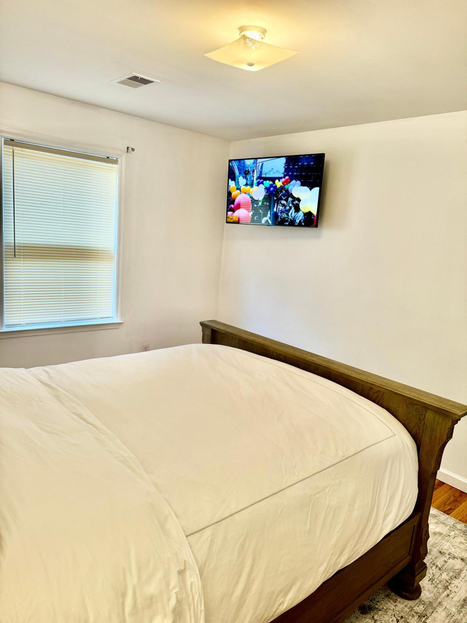 Stylish Evergreen Apartment By Newark Airport Екстер'єр фото