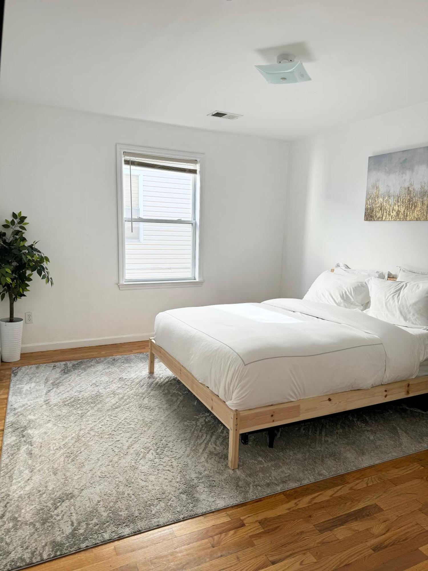 Stylish Evergreen Apartment By Newark Airport Екстер'єр фото