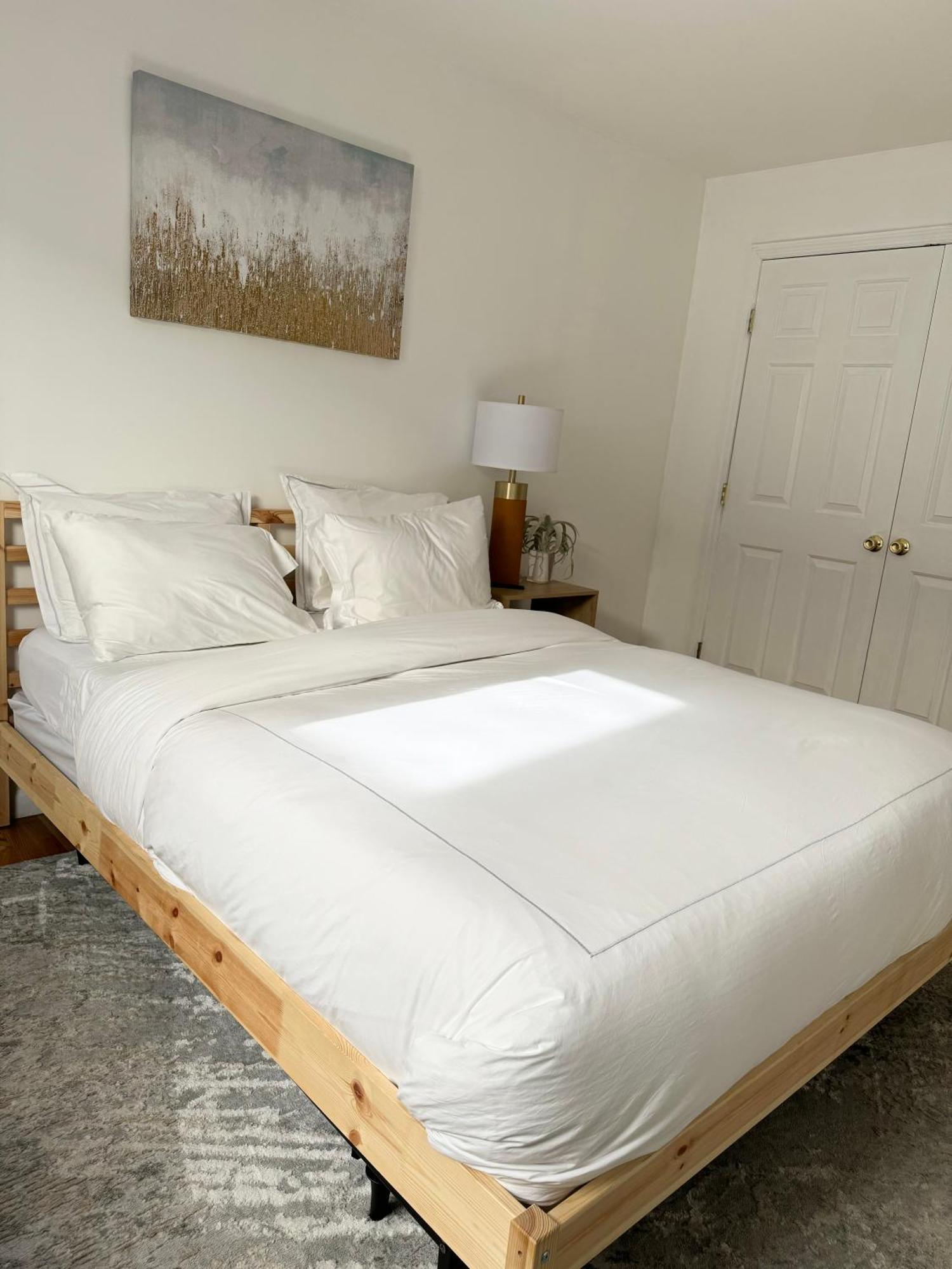 Stylish Evergreen Apartment By Newark Airport Екстер'єр фото